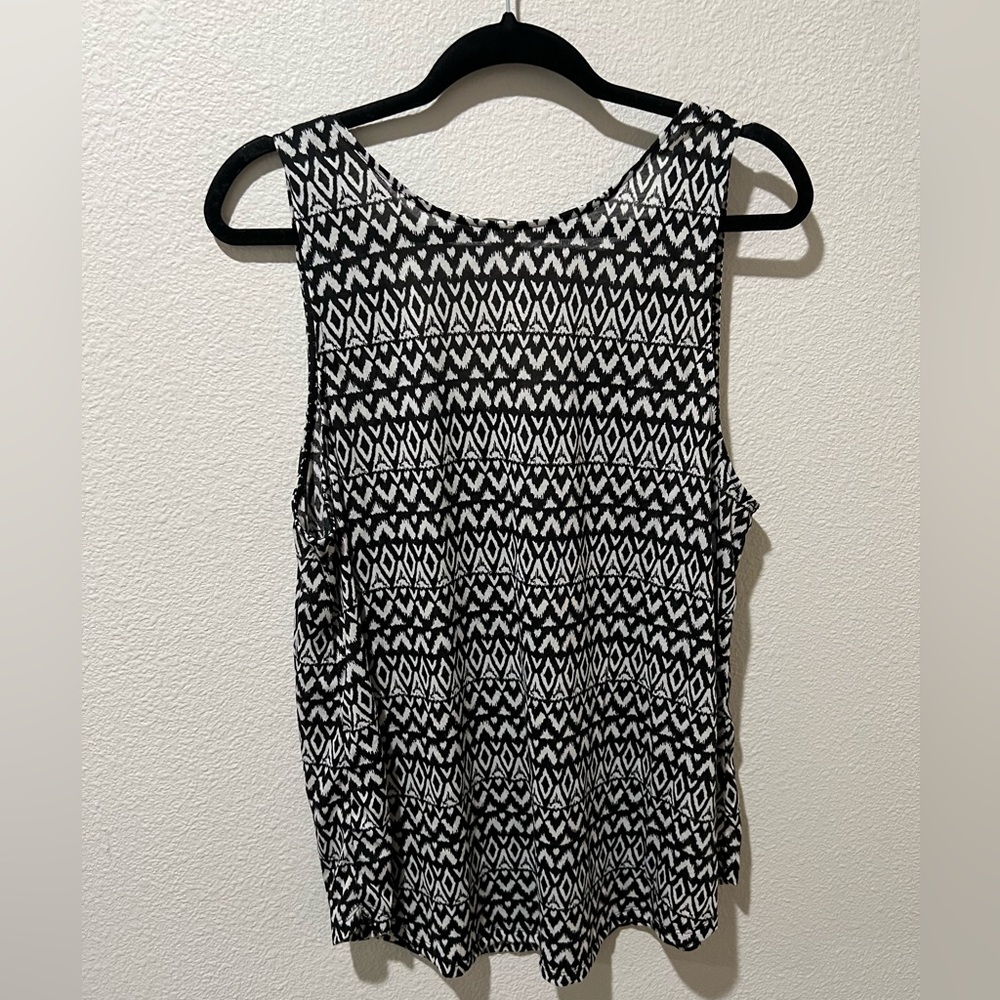 H&M Tank Top - Picture 2 of 6